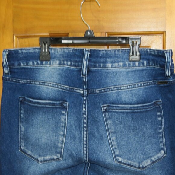 Kancan Jeans Medium Wash Whiskers Raw Hem Ankle Length 39840 Size 14 - Picture 5 of 9